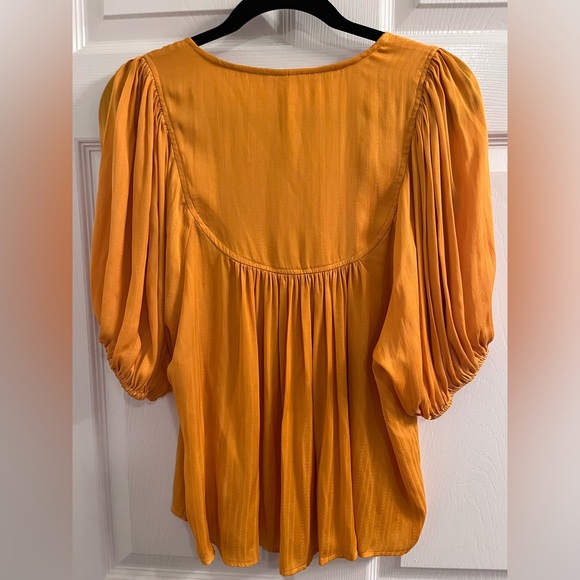 Anthropologie Drapey Henley Pullover - Picture 4 of 4